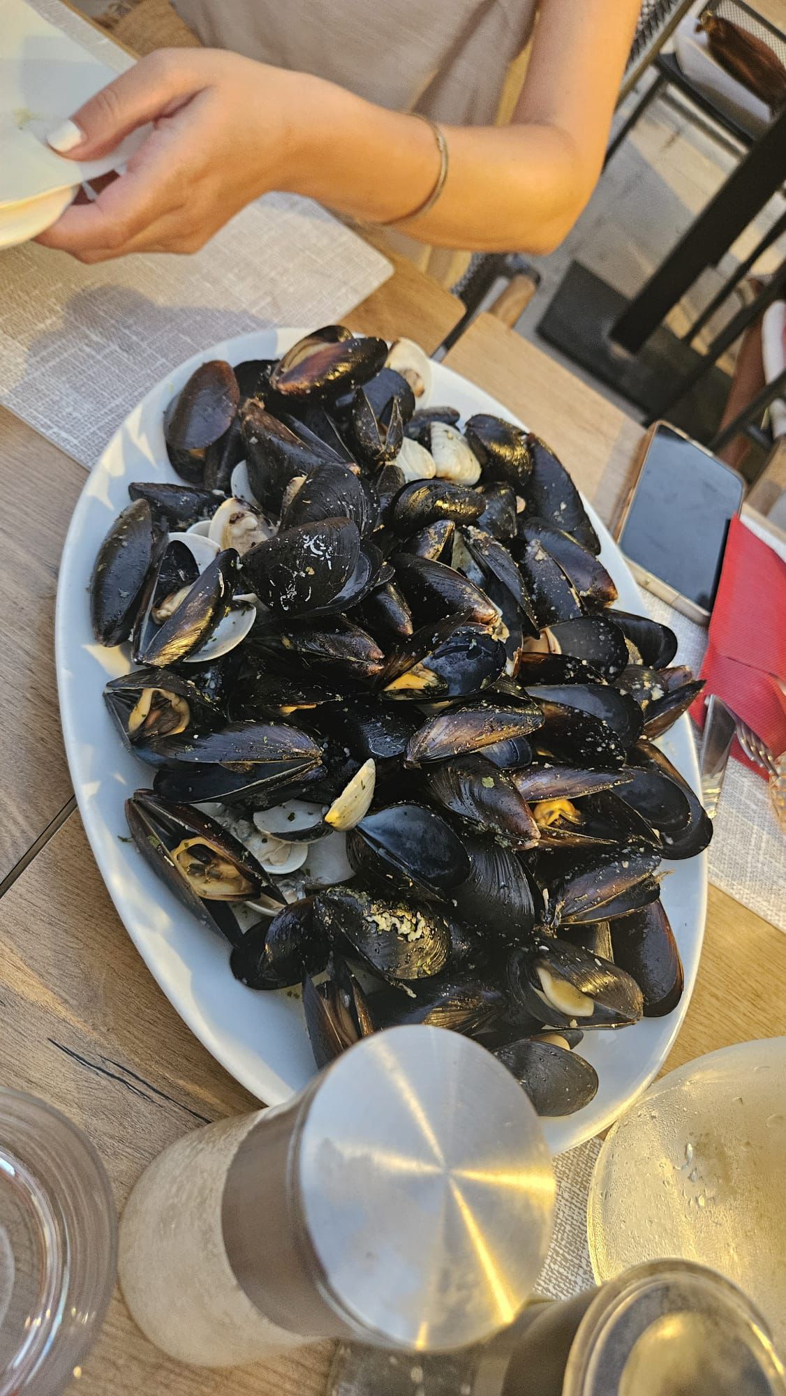 Mussels & clams