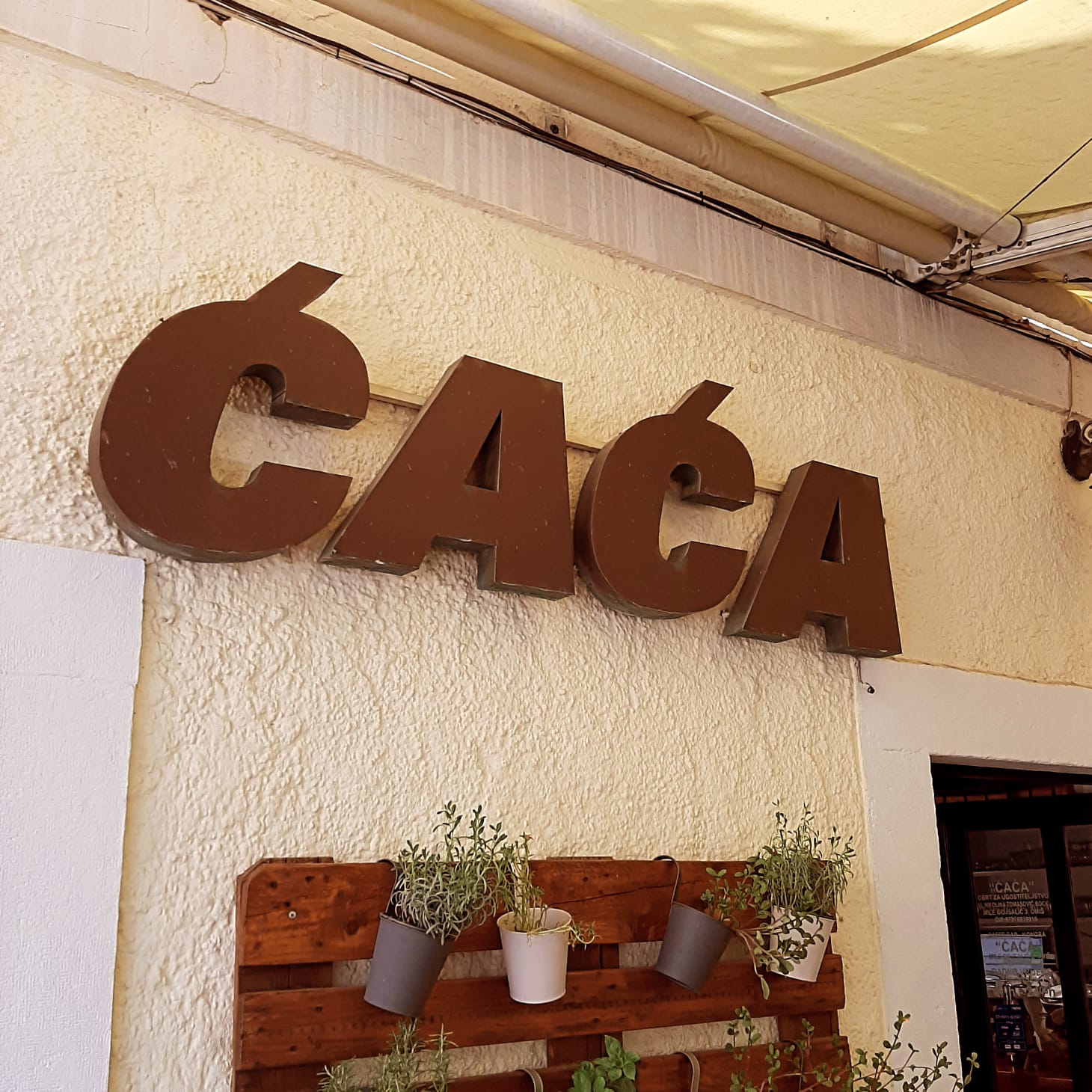 Restaurant photo 1